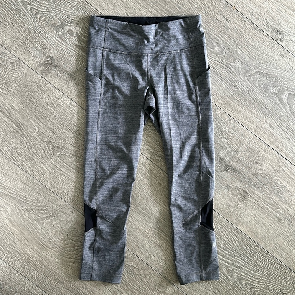 Lululemon Gray & Black Tights